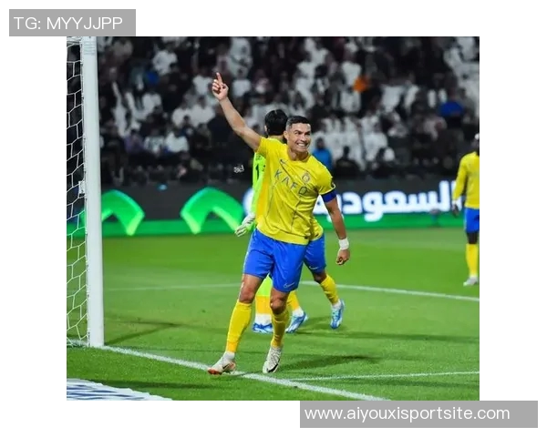 C罗社交媒体庆祝击败爱尔兰再下一城鼓励队友继续努力奋战